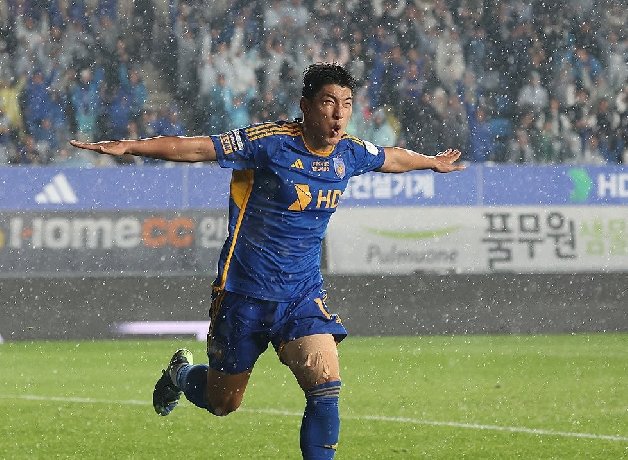  Nhận định Ulsan HD vs Gangwon 17h30 ngày 16/8: Đại chiến nhóm đầu