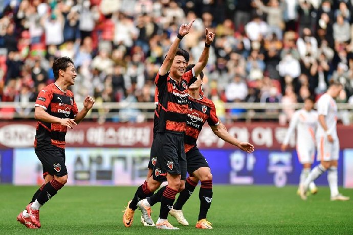  Nhật định phạt góc Pohang Steelers vs Gangwon, 13h00 ngày 28/03