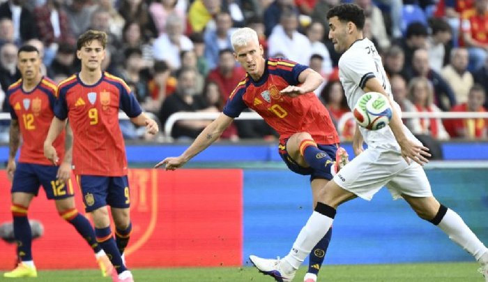  Nhật định phạt góc Peru vs Tây Ban Nha, 9h00 ngày 9/6