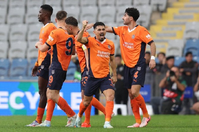  Nhận định Istanbul Basaksehir vs Kocaelispor, 0h00 ngày 1/11: Tìm lại cảm hứng