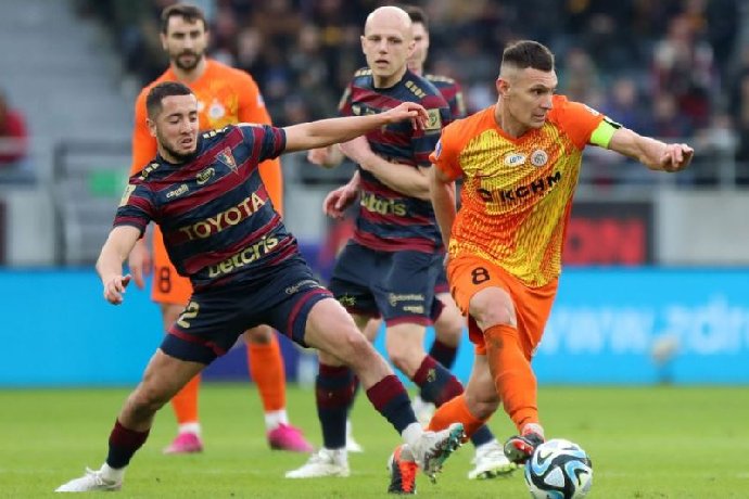  Nhận định Pogon Szczecin vs Zaglebie Lubin 01h00 ngày 25/11: Điểm tựa sân nhà