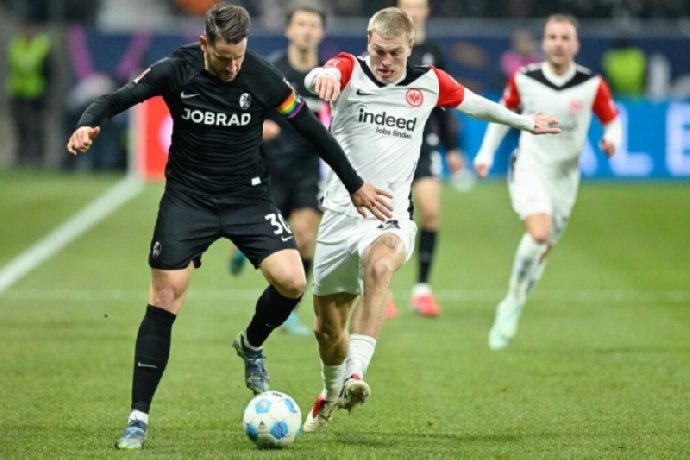  Nhận định Freiburg vs Frankfurt 20h30 ngày 19/10: Khách lấn chủ