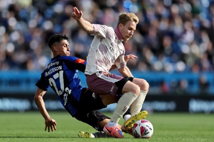  Nhật định phạt góc Brisbane Roar vs Auckland, 15h35 ngày 09/01