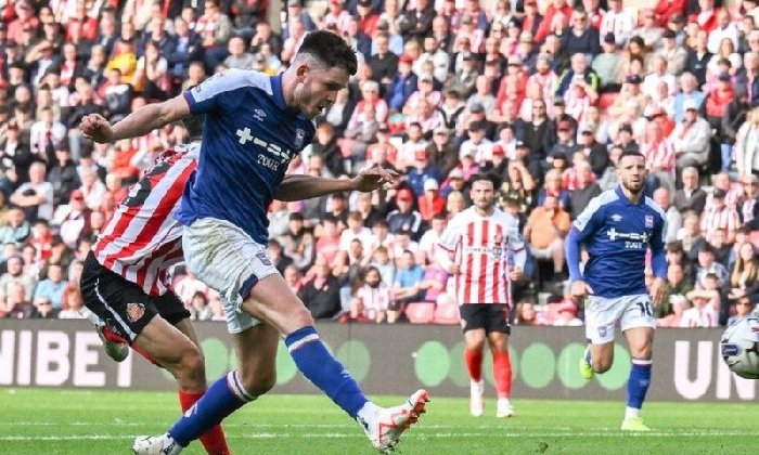  Nhật định phạt góc Ipswich vs Sunderland, 21h00 ngày 22/8