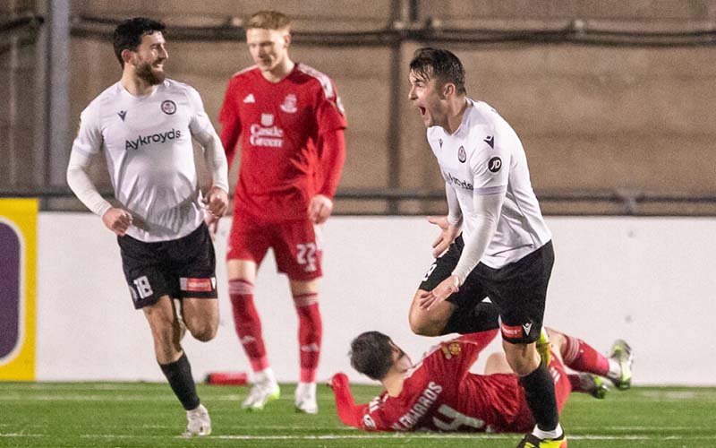 Nhận định Bala Town vs Connah's Quay Nomads 1h45 ngày 8/10: Bất phân thắng bại - Ảnh 1