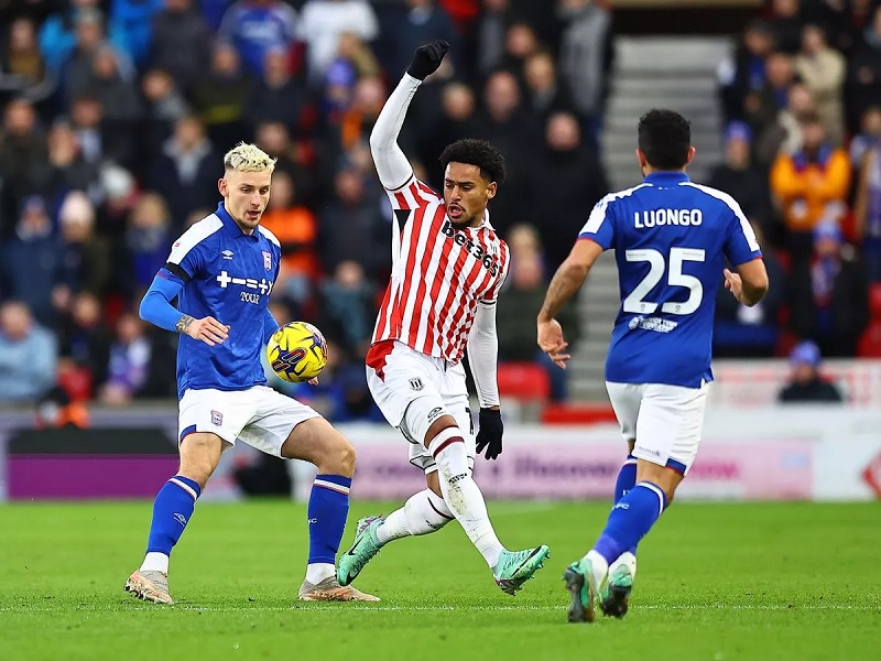 Nhận định Ipswich vs Stoke City 2h45 ngày 11/12: Khách run rẩy - Ảnh 1