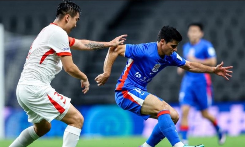 Nhật định phạt góc Qingdao Hainiu vs Shanghai Shenhua, 18h00 ngày 8/8 - Ảnh 1