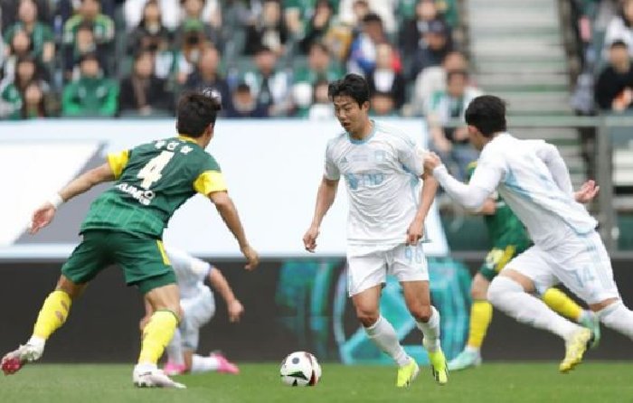  Nhận định Jeonbuk Hyundai Motors vs Gimcheon Sangmu 14h30 ngày 20/9: Gia tăng khoảng cách