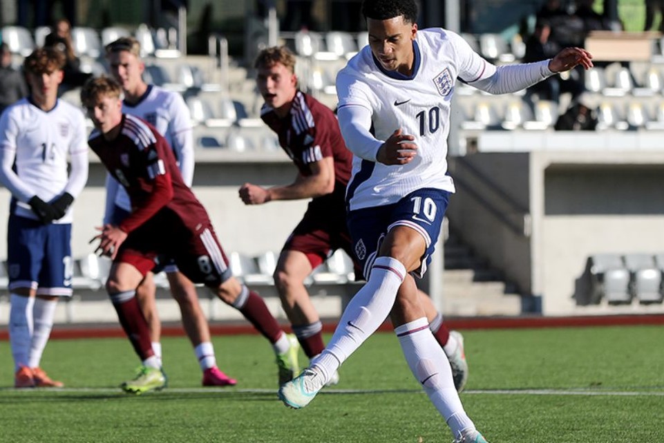 Nhận định U19 Scotland vs U19 Anh 17h00 ngày 18/11: Chênh lệch trình độ - Ảnh 4