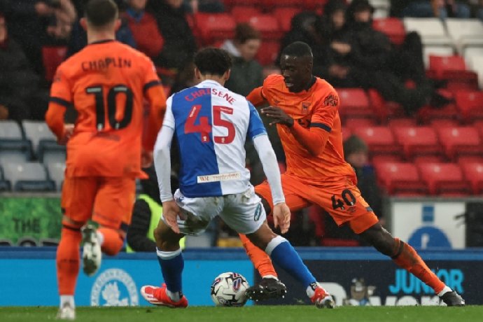  Nhận định Blackburn vs Ipswich 02h45 ngày 03/12: Khách lấn chủ