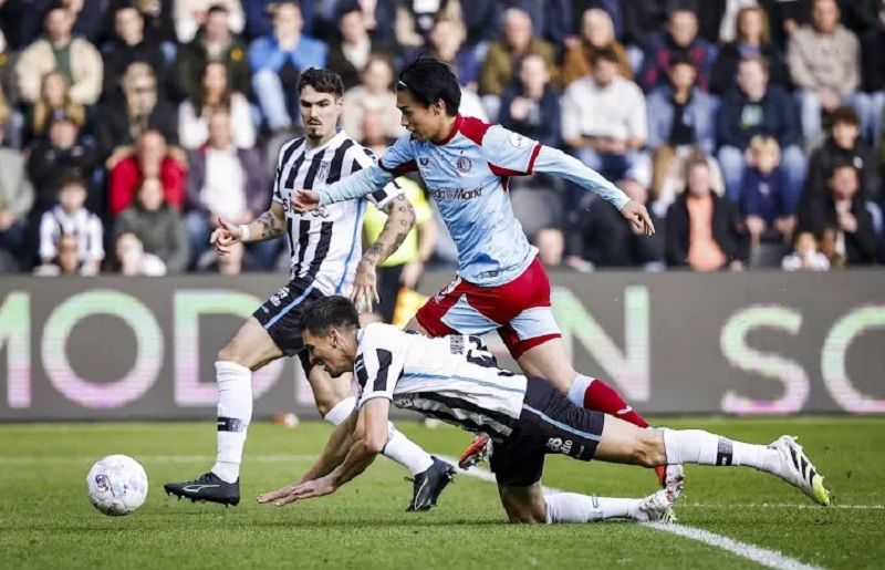 Nhận định Feyenoord vs Heracles Almelo 22h45 ngày 25/1: Tìm lại niềm vui - Ảnh 1