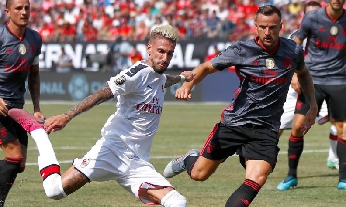  Nhật định phạt góc AC Milan vs Benfica, 02h00 ngày 17/9