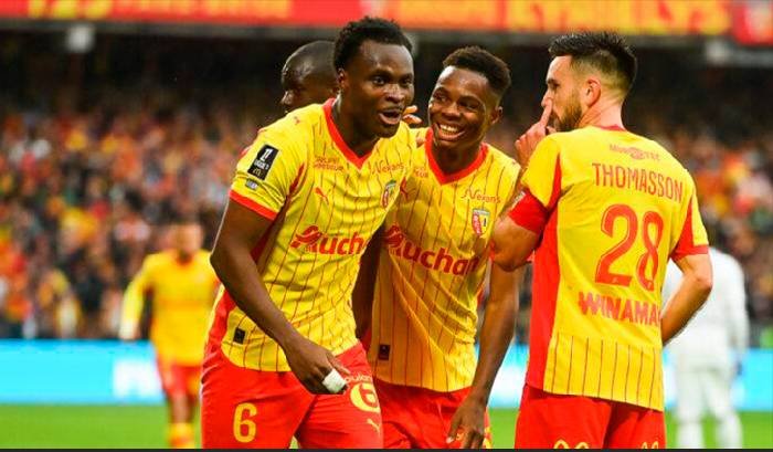  Nhận định Lens vs Feignies Aulnoye 3h ngày 20/12: Dạo chơi trên sân nhà