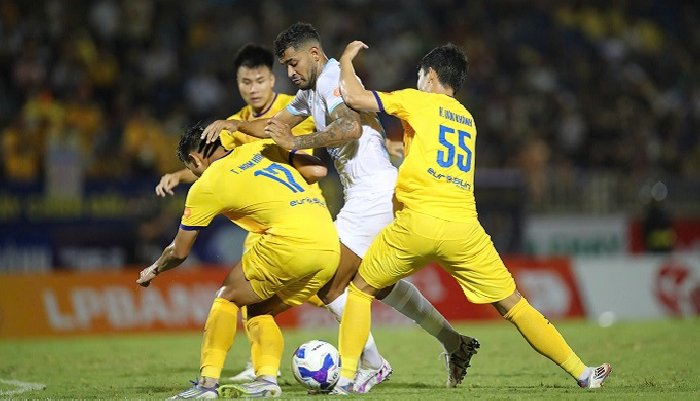  Nhận định Công an TPHCM vs Nam Định, 19h15 ngày 13/9: Cầm chân nhà vô địch