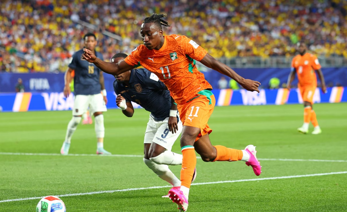 Soi thẻ phạt Curacao vs Bờ Biển Ngà, 3h00 ngày 26/6 - Ảnh 1