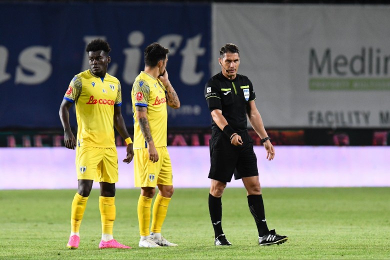 Nhận định Petrolul Ploiesti vs CFR Cluj, 0h30 ngày 21/10: Cầm chân lẫn nhau - Ảnh 1