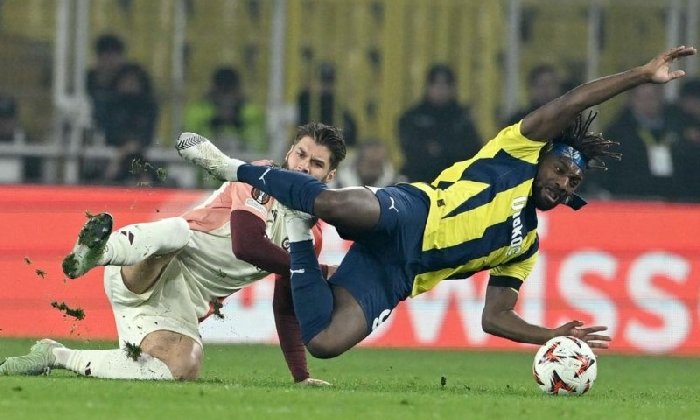  Nhật định phạt góc Fenerbahce vs Lyon, 2h00 ngày 19/8