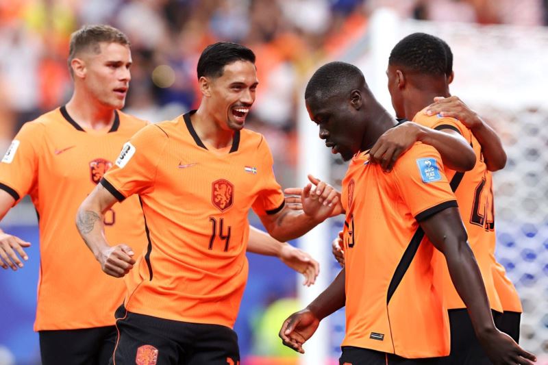 Soi thẻ phạt Tunisia vs Hà Lan, 05h00 ngày 26/06 - Ảnh 1