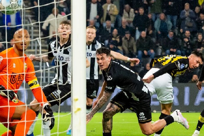 Nhận định Heracles Almelo vs Vitesse 21h30 ngày 26/09: Ngôi đầu lung lay
