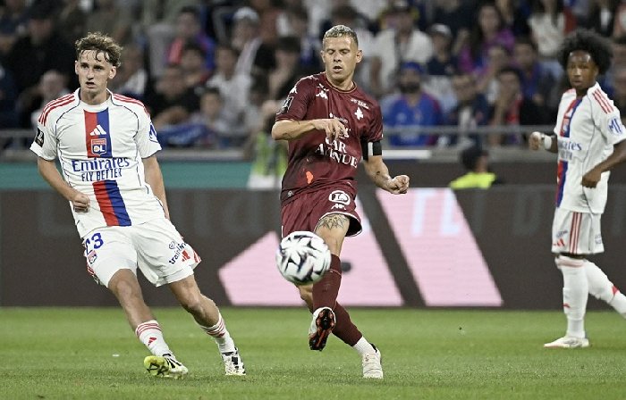  Nhận định Metz vs Lyon 23h15 ngày 25/1: Tiếp đà thăng hoa