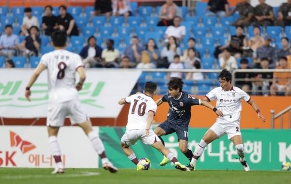 Nhận định, Soi kèo Jeju SK vs Gwangju 17h00 ngày 30/8: Hat-trick thất bại - Ảnh 4