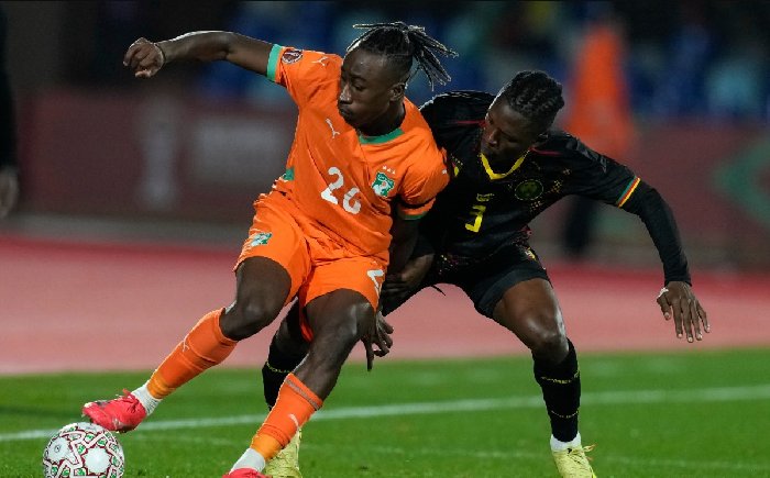  Nhật định phạt góc Bờ Biển Ngà vs Ecuador, 6h00 ngày 15/6