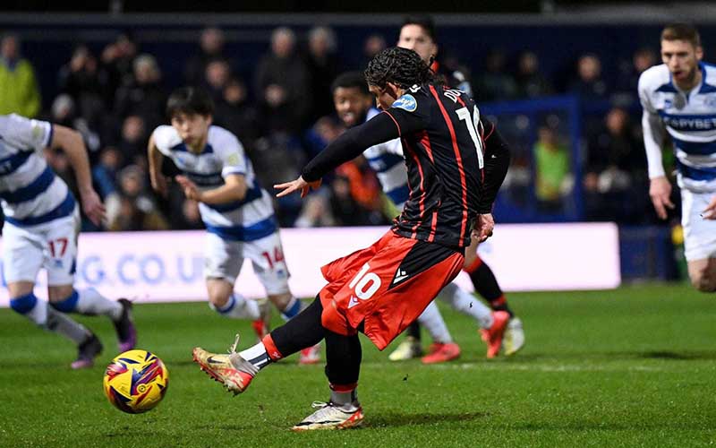 Nhận định Blackburn Rovers vs Queens Park Rangers 2h45 ngày 27/11: Ba điểm trong tay - Ảnh 1