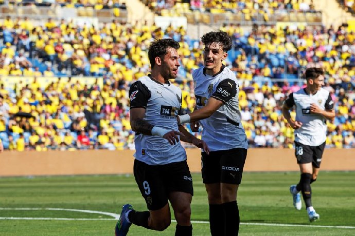  Nhận định Burgos vs Valencia 03h00 ngày 16/01: Chủ nhà đáng tin