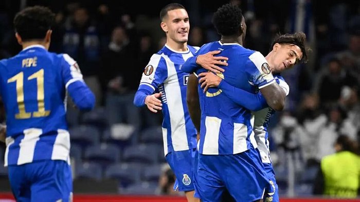  Nhận định Porto vs Vitoria Guimaraes 3h15 ngày 5/12: Tạm biệt tí hon