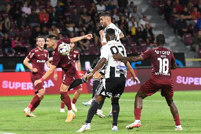  Nhận định Universitatea Cluj vs CFR Cluj 1h30 ngày 17/3: Chủ nhà chiếm ưu thế