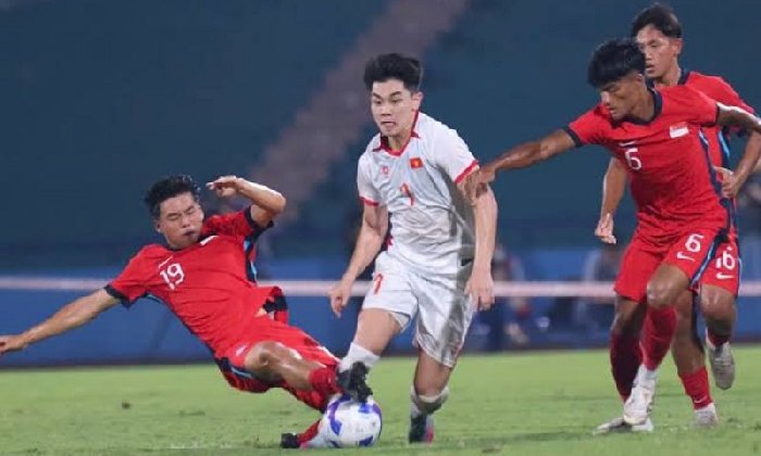  Nhật định phạt góc Việt Nam vs Singapore, 20h00 ngày 31/7