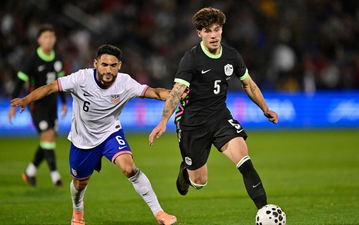 Nhật định phạt góc Mỹ vs Australia, 2h00 ngày 20/6 - Ảnh 1