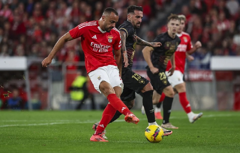 Nhận định Santa Clara vs Benfica 1h30 ngày 14/2: Tiếp tục bám đuổi - Ảnh 1