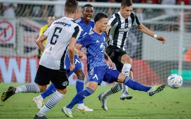 Nhận định Lokomotiv Plovdiv vs Levski Sofia 0h00 ngày 27/9: Bất phân thắng bại  - Ảnh 1