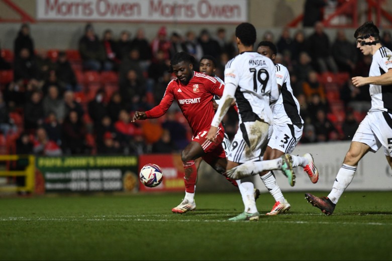 Nhận định Salford City vs Swindon Town, 2h45 ngày 21/1: Kịch bản khó lường - Ảnh 1