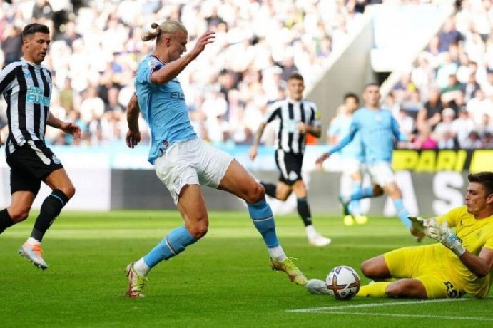  Nhật định phạt góc Newcastle vs Man City, 3h ngày 08/03
