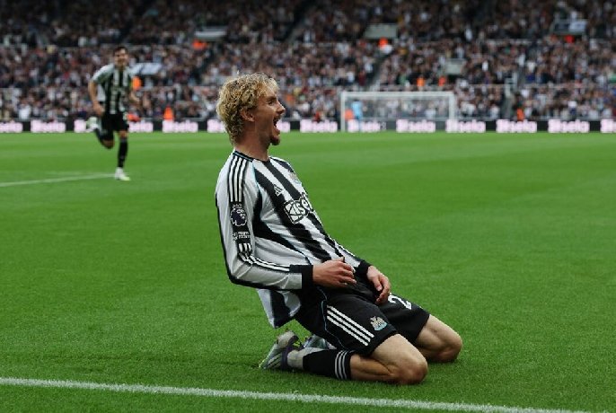  Nhật định phạt góc Wolves vs Newcastle, 21h ngày 18/01