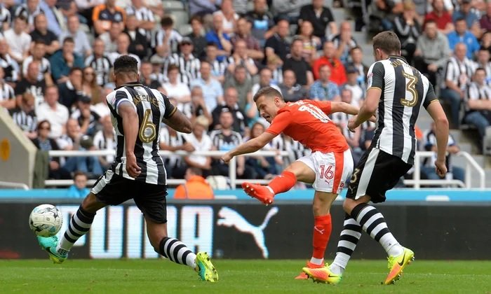  Nhận định Huddersfield vs U21 Newcastle 1h45 ngày 3/9: Mở tiệc bàn thắng