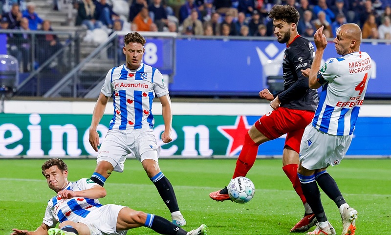 Nhật định phạt góc Heerenveen vs Excelsior, 01h00 ngày 17/10 - Ảnh 1