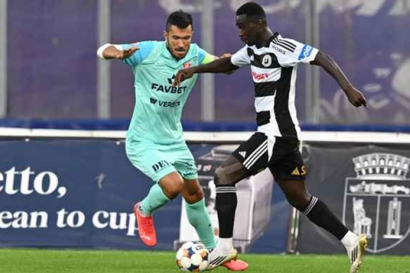 Nhận định, Soi kèo Universitatea Cluj vs Ararat-Armenia 00h00 ngày 01/08: Bất phân thắng bại - Ảnh 1
