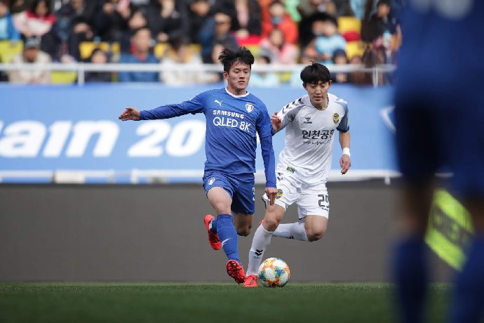  Nhận định Suwon FC vs Gangwon 14h30 ngày 21/9: Phong độ khác biệt