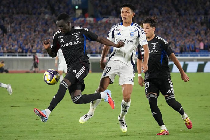  Nhận định Yokohama F. Marinos vs Machida Zelvia 17h00 ngày 6/2: Mưa bàn thắng