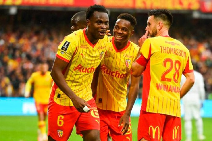  Nhận định Troyes vs Lens 03h00 ngày 05/02: Khách lấn chủ