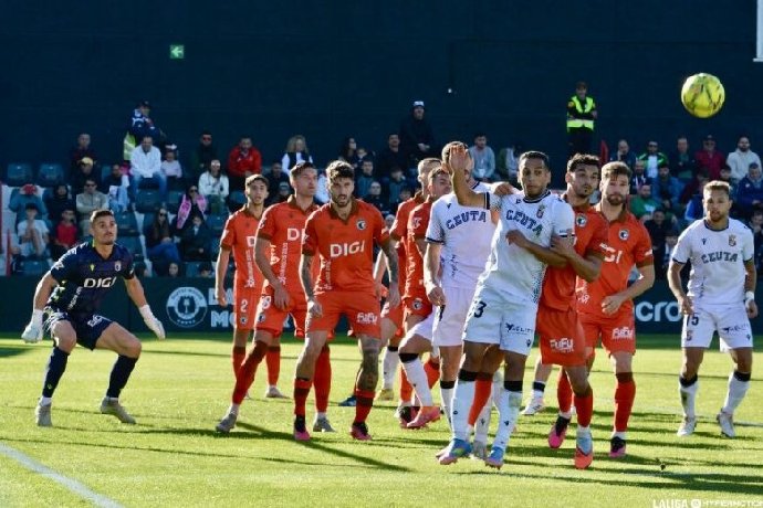  Nhận định Burgos CF vs AD Ceuta, 1h00 ngày 2/4: Áp sát top 4