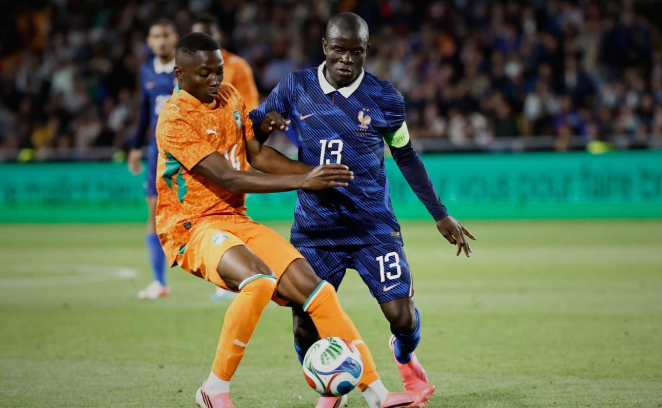 Soi thẻ phạt Pháp vs Senegal, 2h00 ngày 17/6 - Ảnh 1