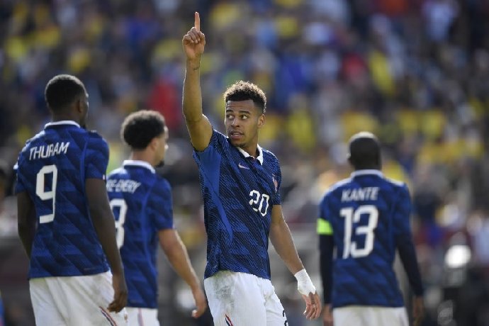  Nhận định Pháp vs Iraq 04h00 ngày 23/06: Vé sớm cho Gà trống
