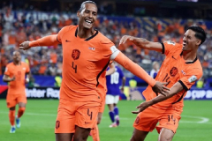 Nhật định phạt góc Tunisia vs Hà Lan, 05h00 ngày 26/06