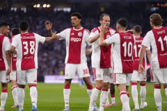 Nhật định phạt góc Ajax vs Shelbourne, 1h00 ngày 7/8