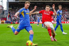 Nhật định phạt góc Nottingham vs Leeds, 21h00 ngày 22/8