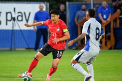 Soi thẻ phạt Hàn Quốc vs CH Czech, 9h00 ngày 12/6